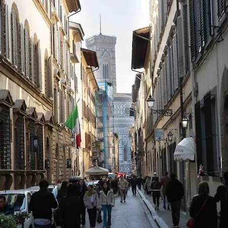 Patri House A Due Passi Dal Duomo Apartment Florence Exterior photo